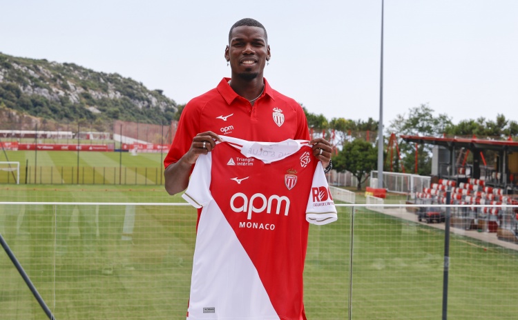 和他做队友, 的两名球员